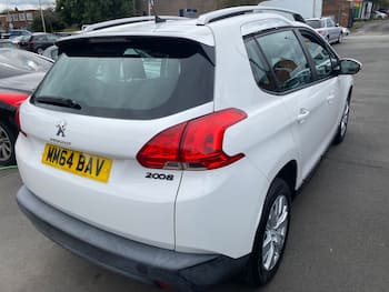 Used Peugeot 2008 2015 for sale - 79662523: Photo