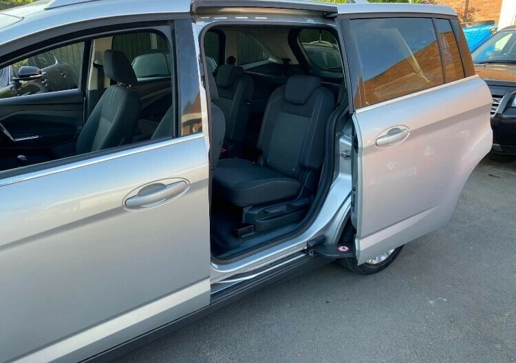 Used Ford Grand C-Max 2013 for sale - 77167672: Photo 6