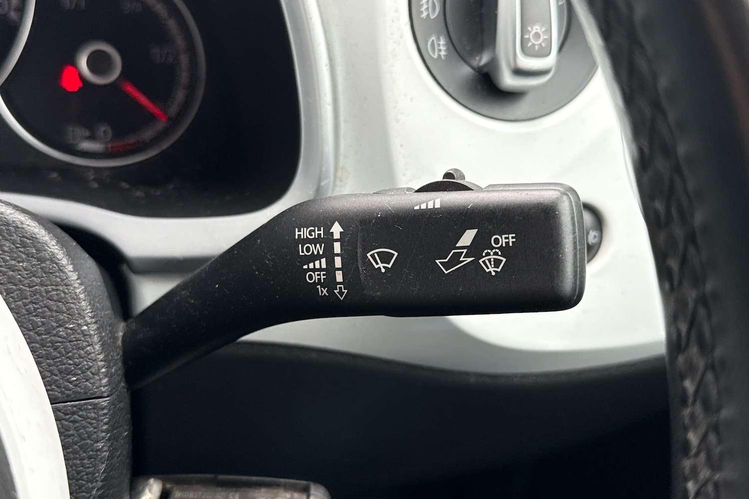 Used Volkswagen Beetle 2016 for sale - 77785900: Photo 25