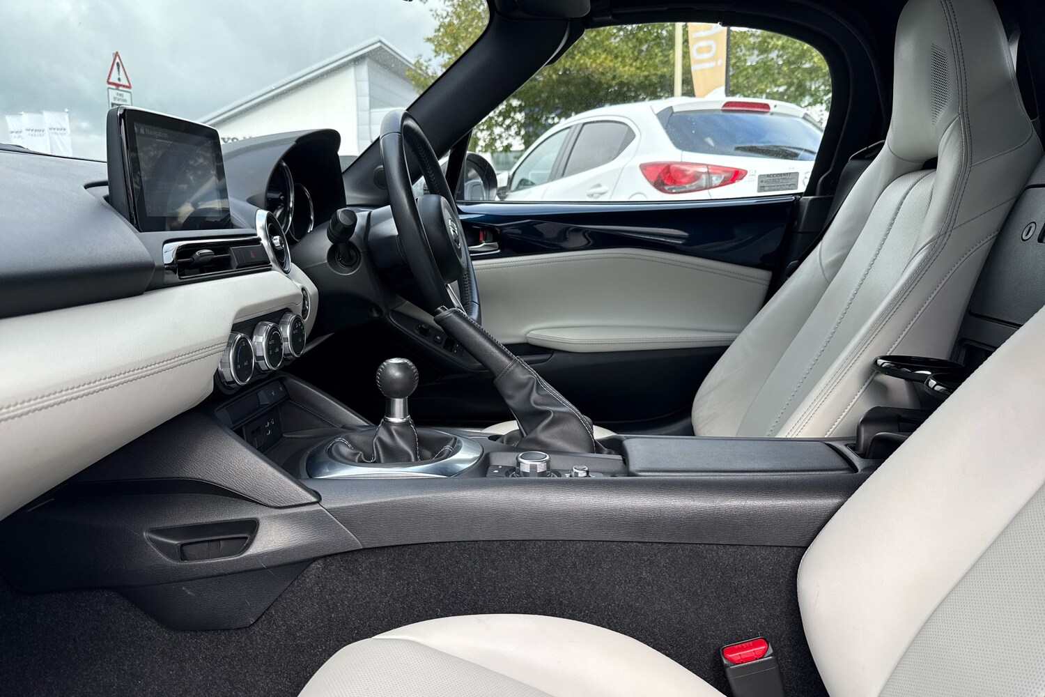 Used Mazda MX-5 2021 for sale - 77256186: Photo 6