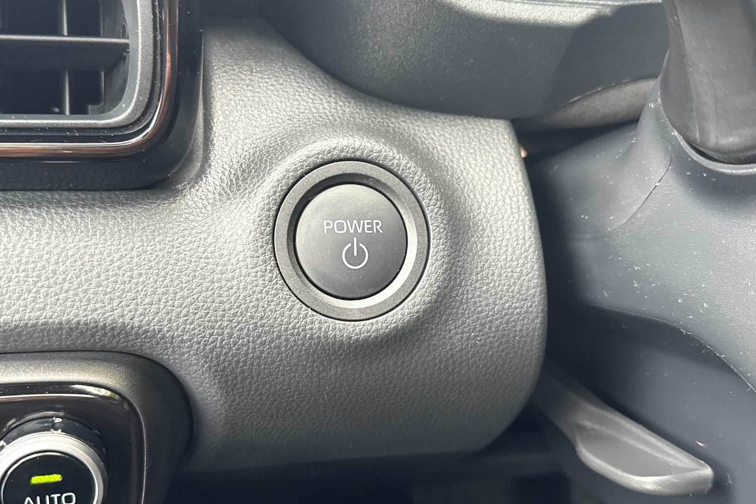 Used Mazda Mazda2 HYBRID 2024 for sale - 76717145: Photo 15