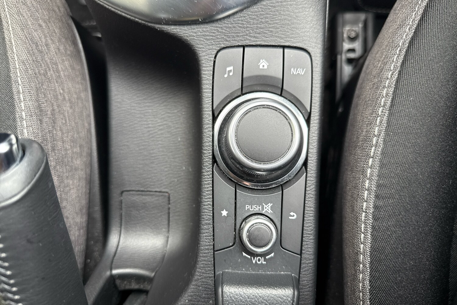 Used Mazda Mazda2 2024 for sale - 76677473: Photo 23