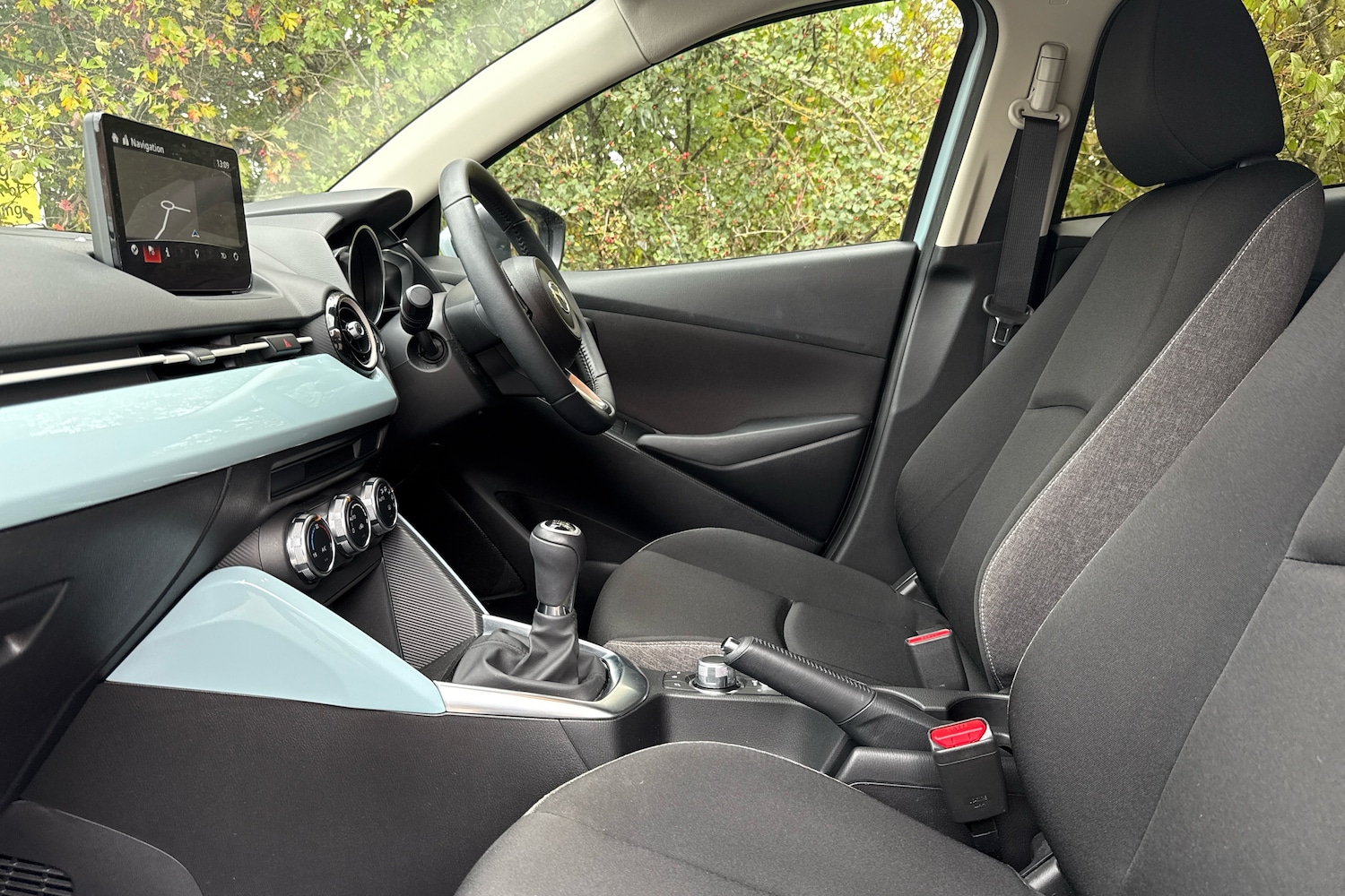 Used Mazda Mazda2 2024 for sale - 76677473: Photo 6