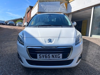 Used Peugeot 5008 2015 for sale - 78673387: Photo