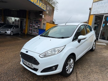 Used Ford Fiesta 2015 for sale - 78336111: Photo