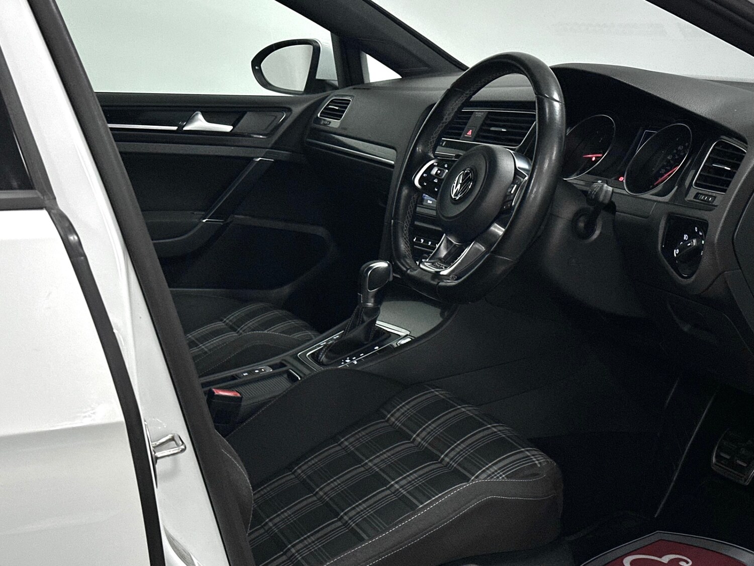 Used Volkswagen Golf 2016 for sale - 78149736: Photo 16