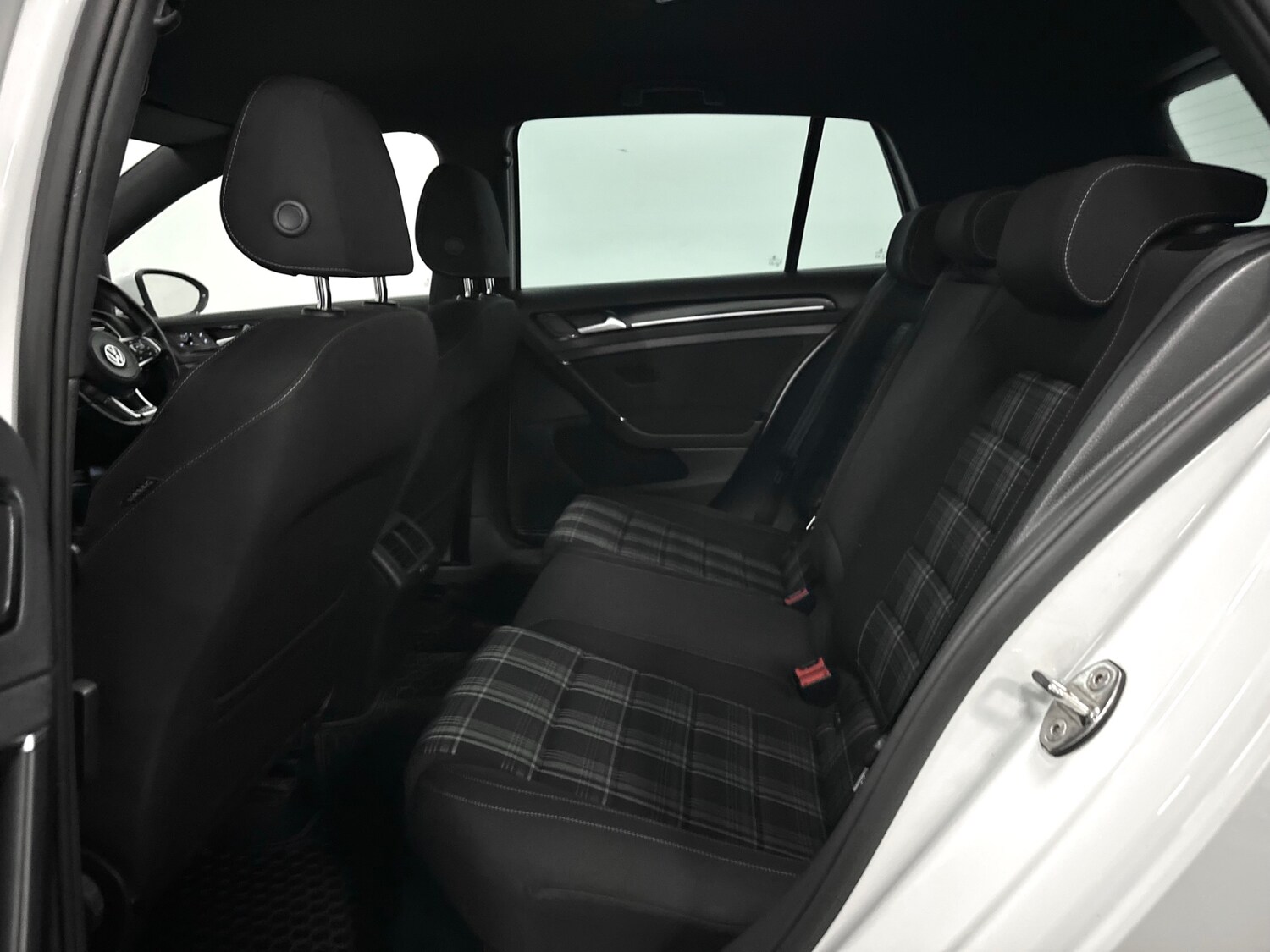 Used Volkswagen Golf 2016 for sale - 78149736: Photo 24