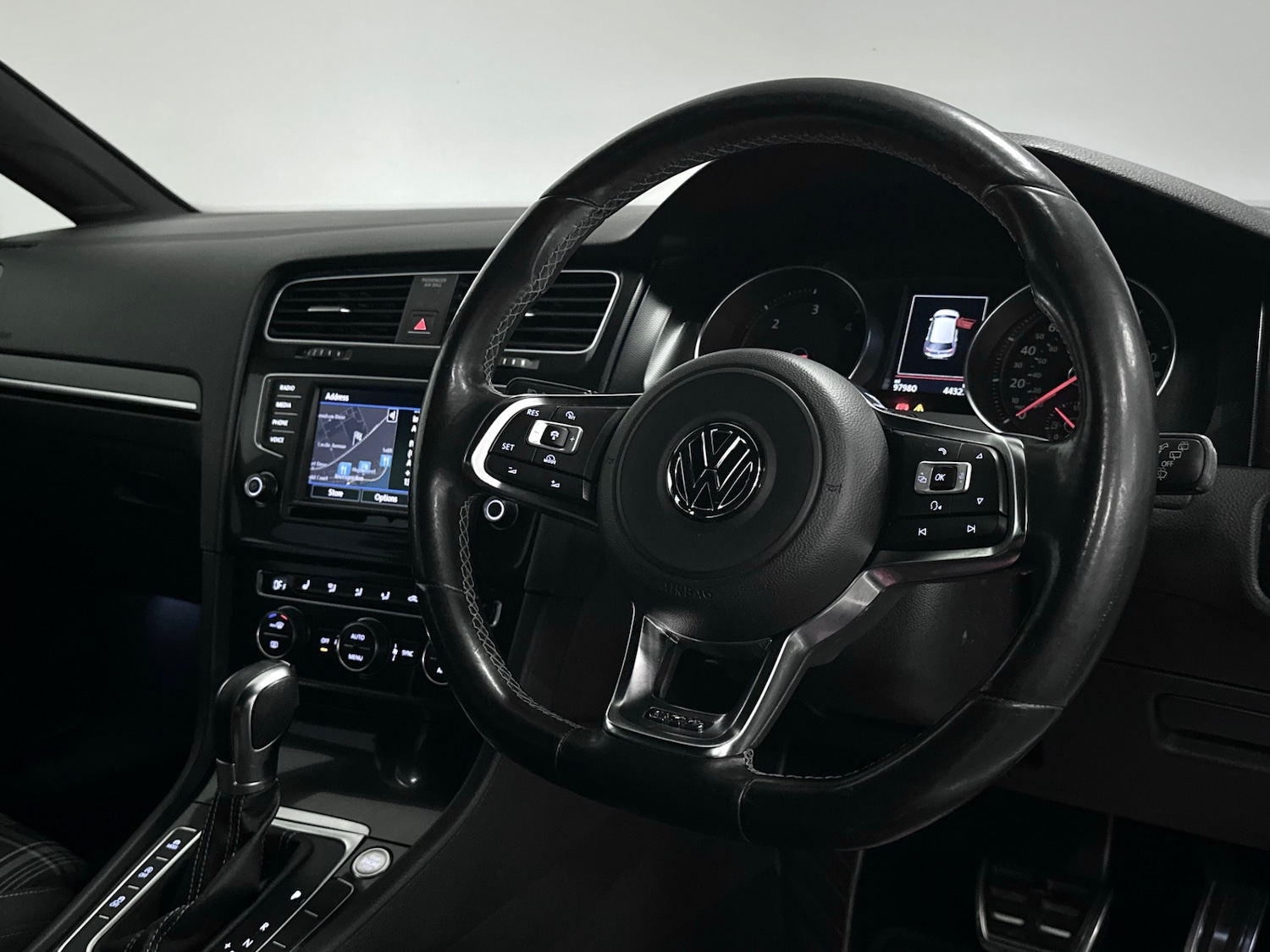 Used Volkswagen Golf 2016 for sale - 78149736: Photo 4