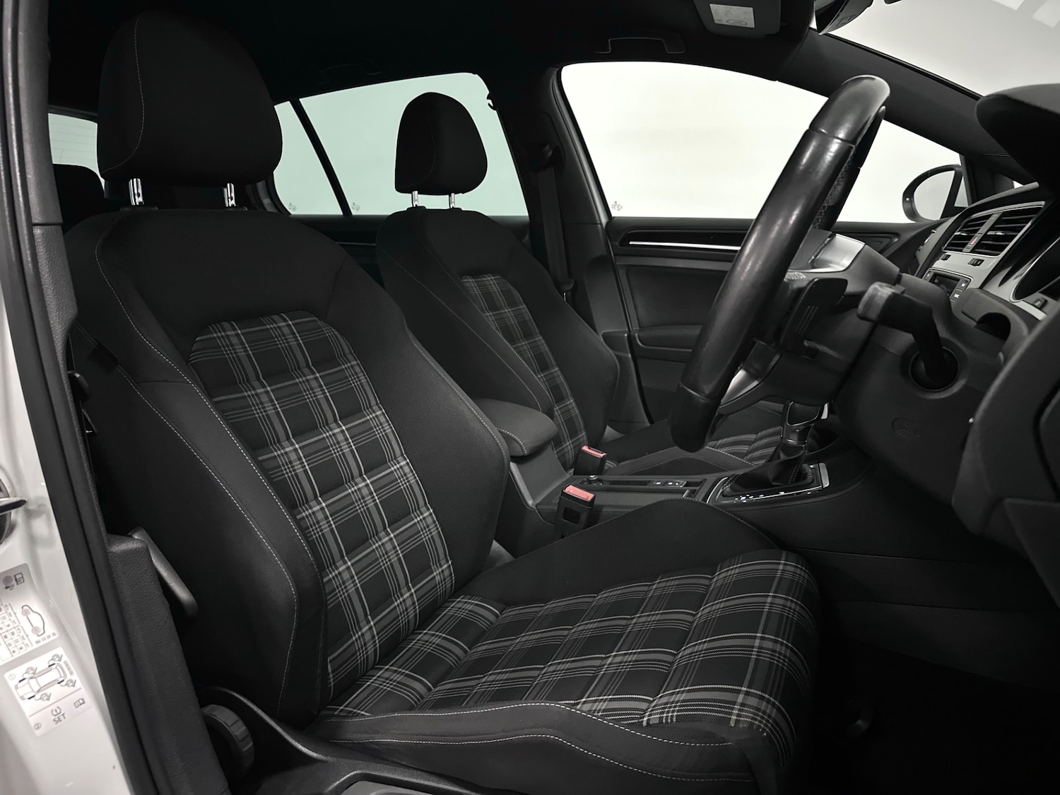 Used Volkswagen Golf 2016 for sale - 78149736: Photo 5