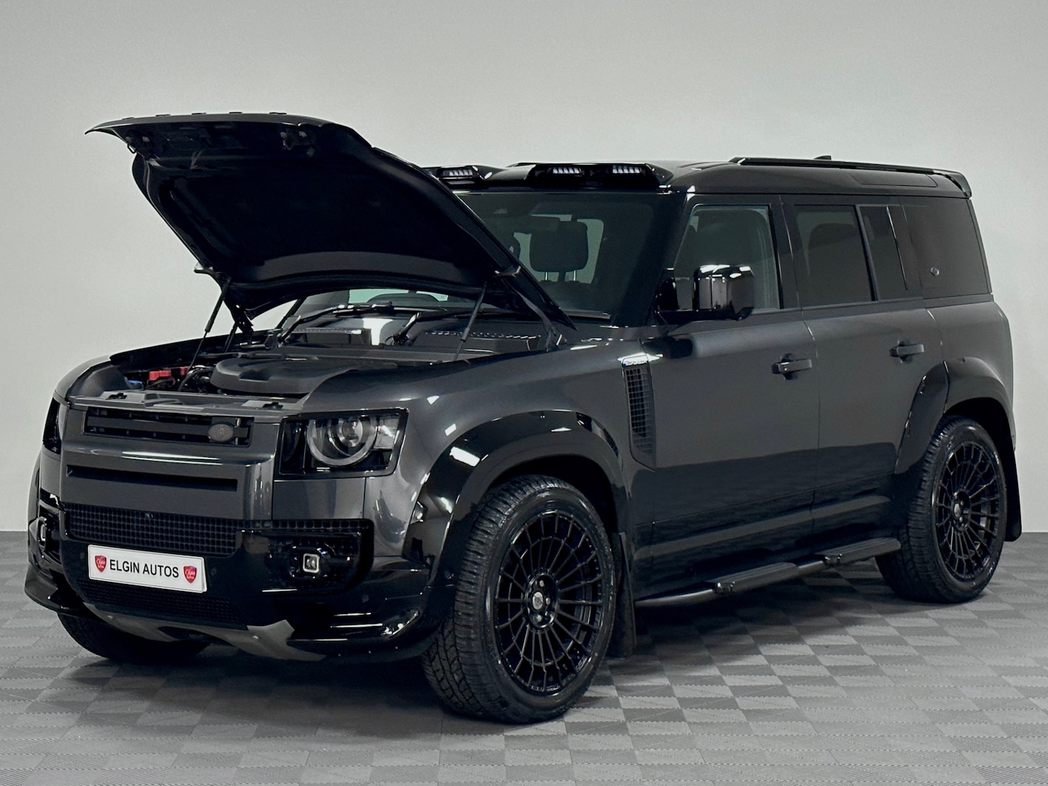 Used Land Rover Defender 110 2024 for sale - 76577770: Photo 10