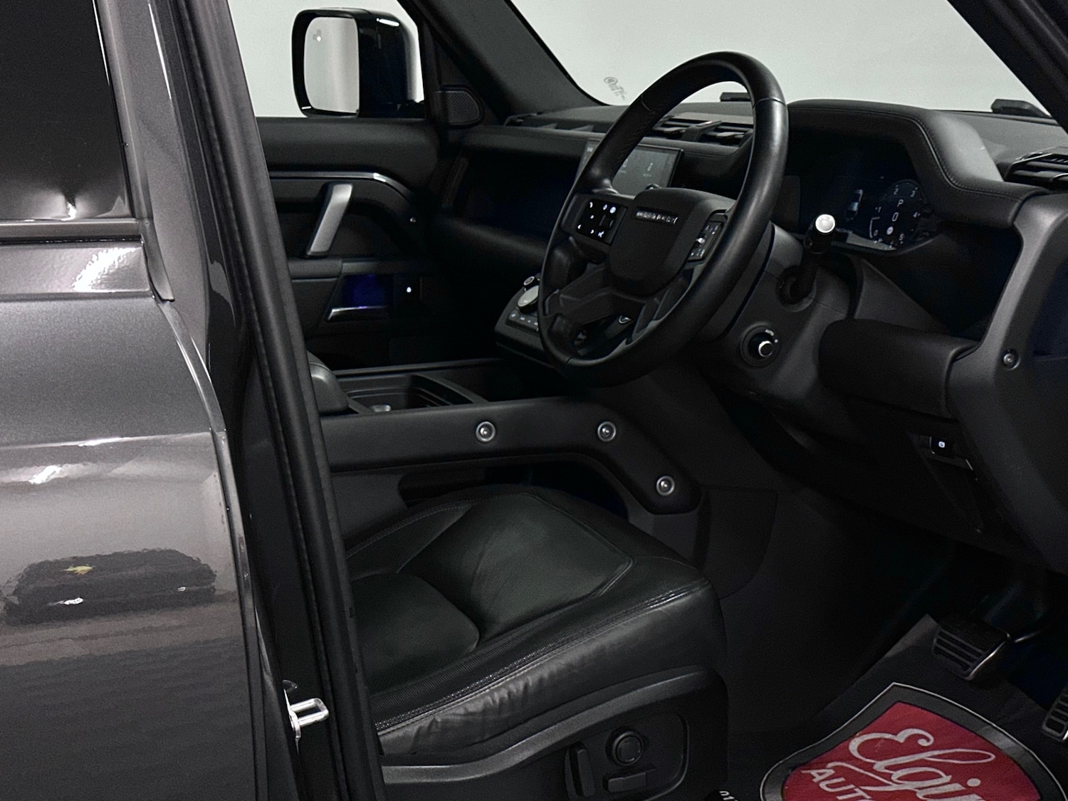 Used Land Rover Defender 110 2024 for sale - 76577770: Photo 15