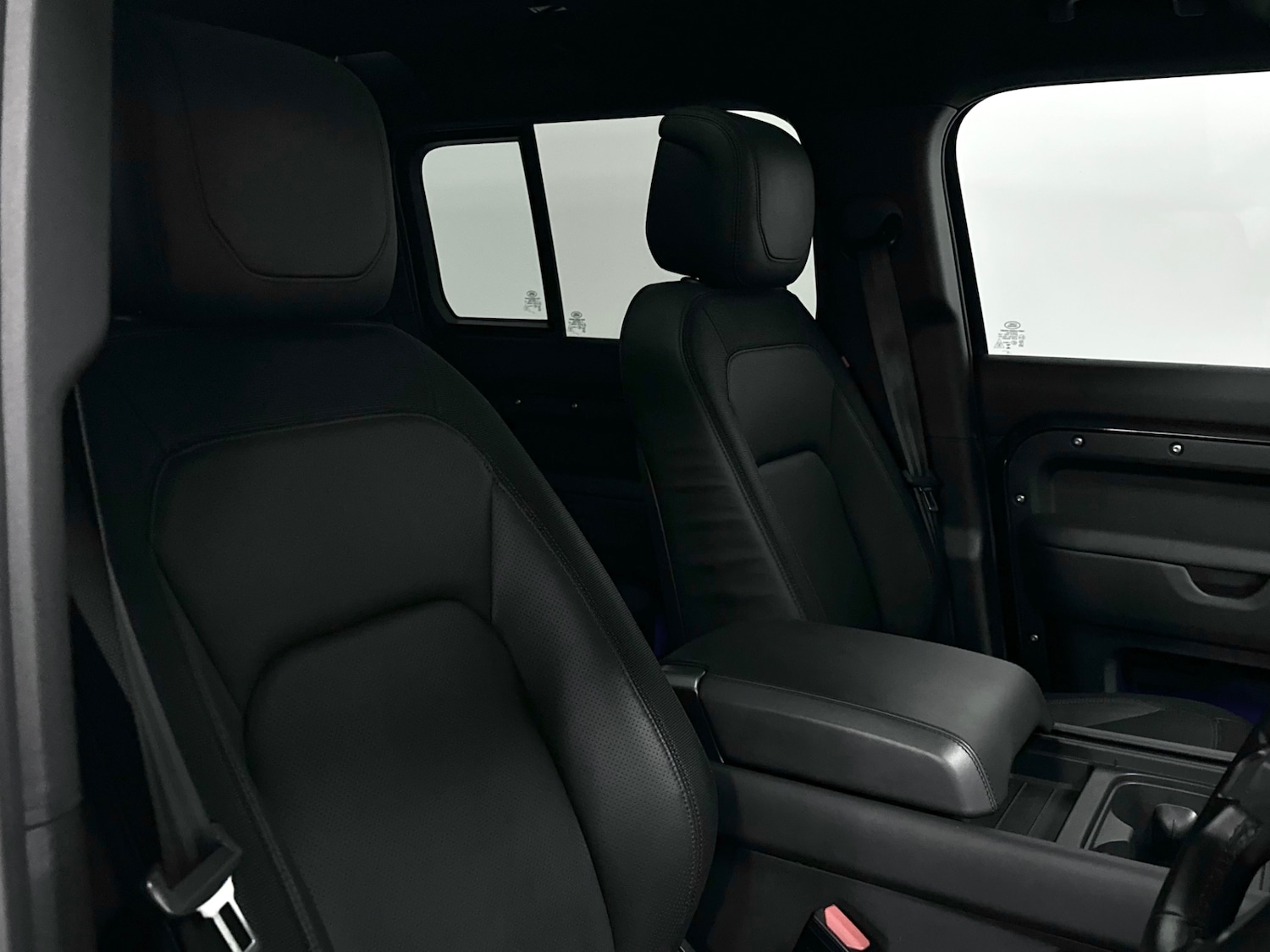 Used Land Rover Defender 110 2024 for sale - 76577770: Photo 16