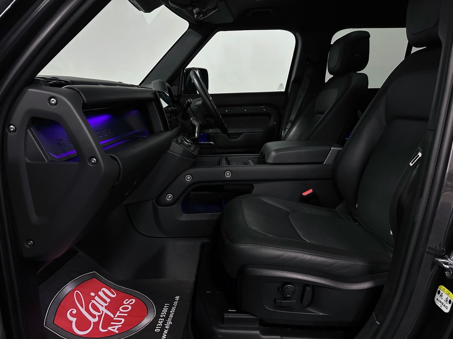 Used Land Rover Defender 110 2024 for sale - 76577770: Photo 18