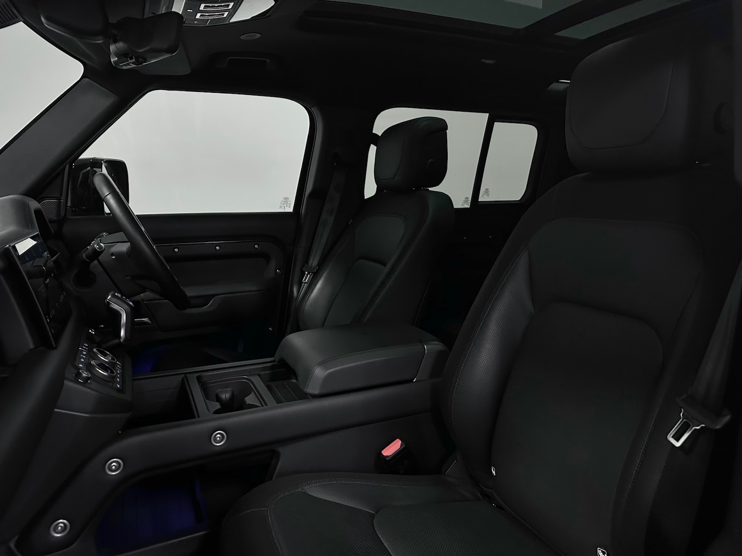 Used Land Rover Defender 110 2024 for sale - 76577770: Photo 20