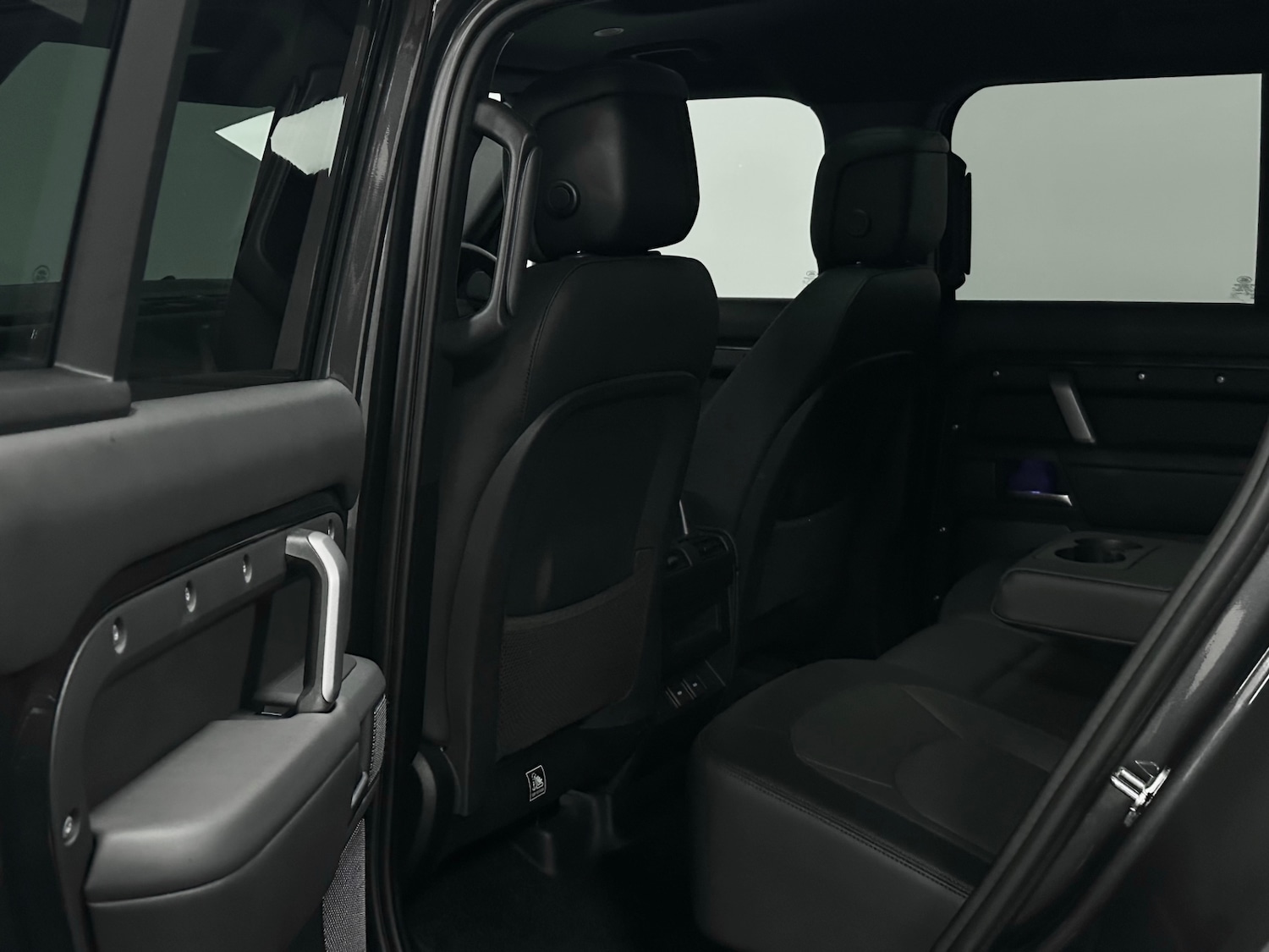 Used Land Rover Defender 110 2024 for sale - 76577770: Photo 21