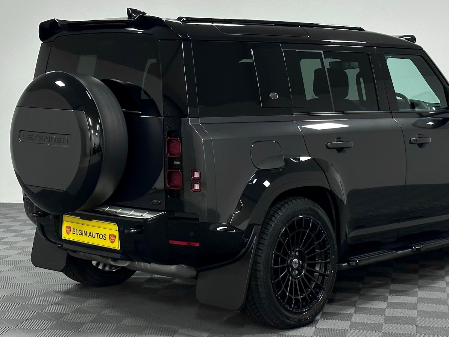 Used Land Rover Defender 110 2024 for sale - 76577770: Photo 28