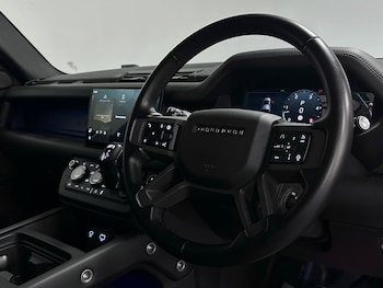 Used Land Rover Defender 110 2024 for sale - 76577770: Photo