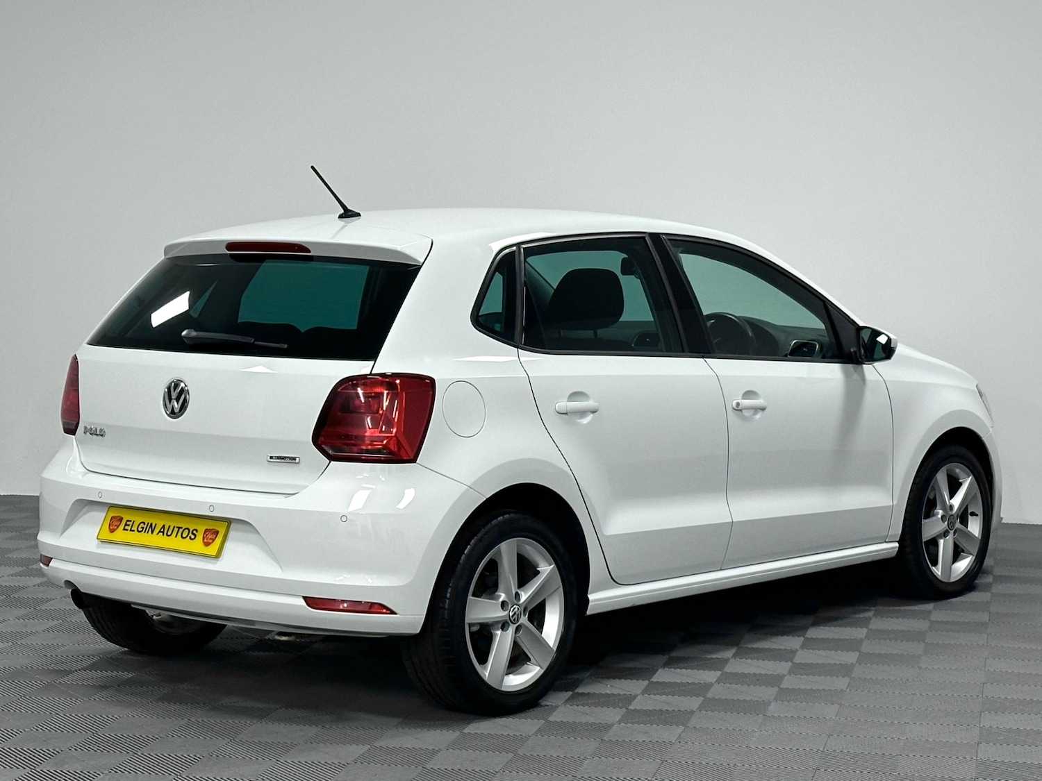 Used Volkswagen Polo 2015 for sale - 76413040: Photo 13