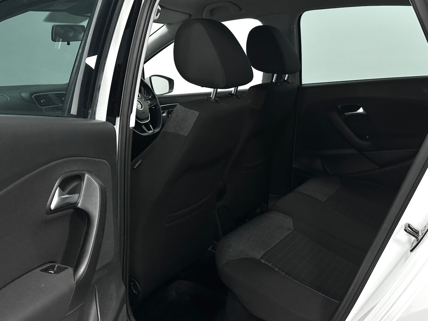 Used Volkswagen Polo 2015 for sale - 76413040: Photo 20