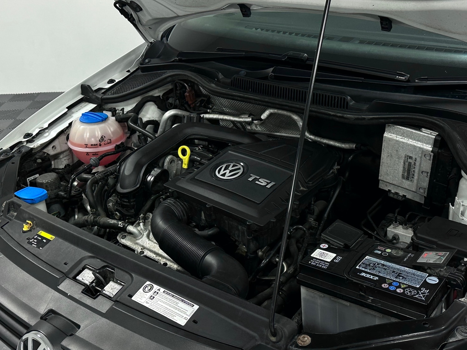 Used Volkswagen Polo 2015 for sale - 76413040: Photo 24