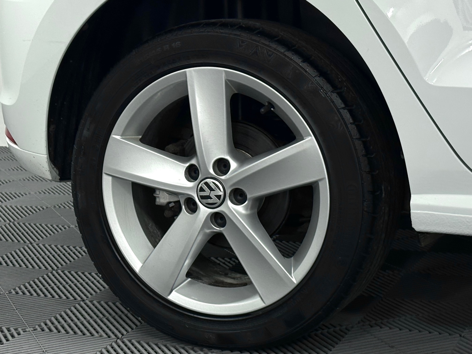 Used Volkswagen Polo 2015 for sale - 76413040: Photo 27