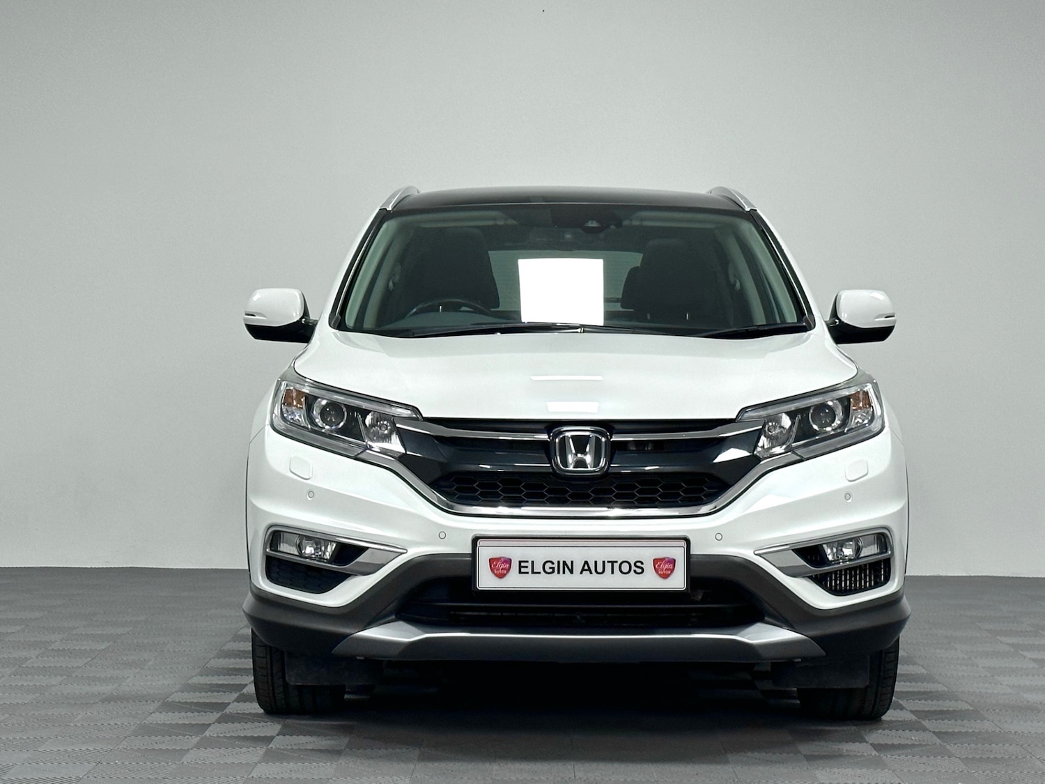 Used Honda CR-V 2017 for sale - 76288308: Photo 2