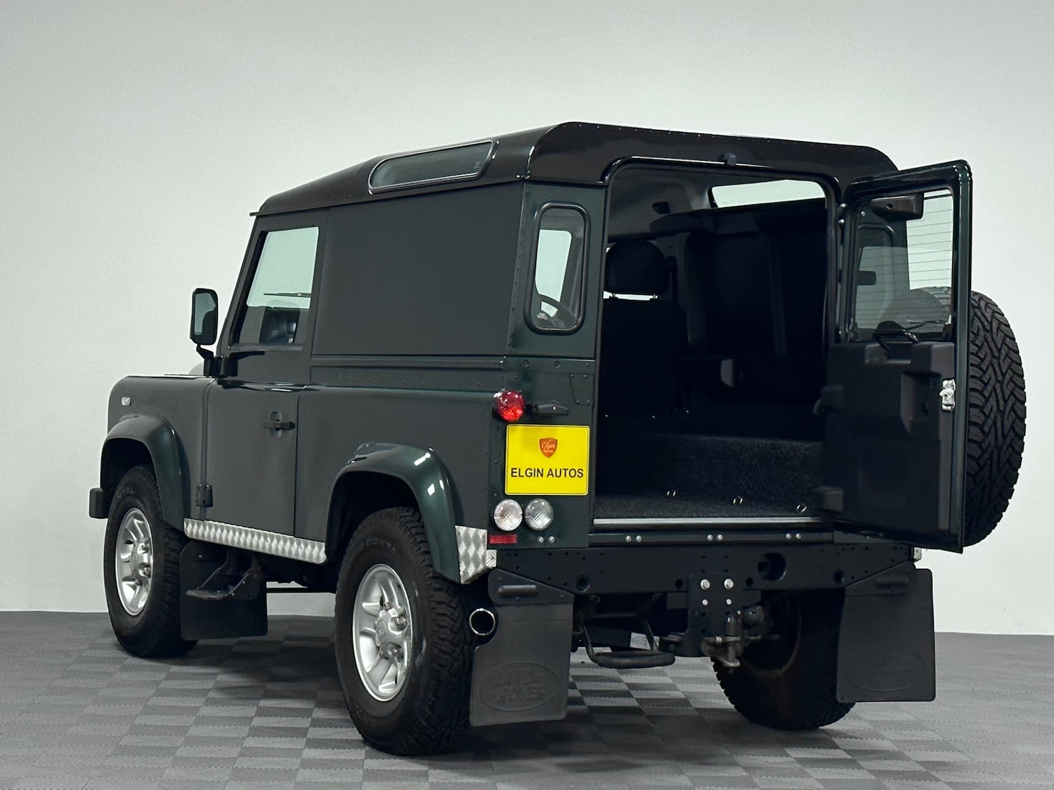 Used Land Rover Defender 90 2011 for sale - 76831742: Photo 15