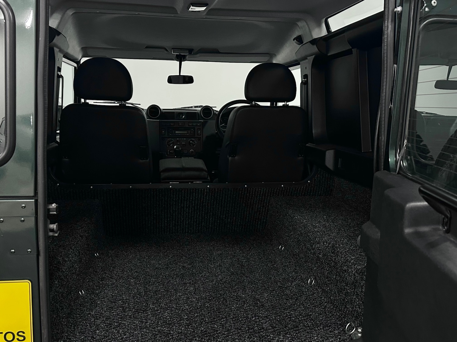 Used Land Rover Defender 90 2011 for sale - 76831742: Photo 24