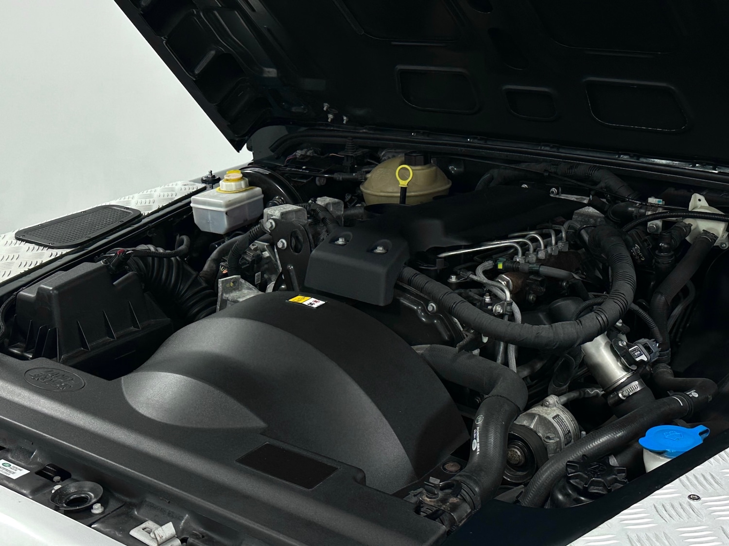 Used Land Rover Defender 90 2011 for sale - 76831742: Photo 26