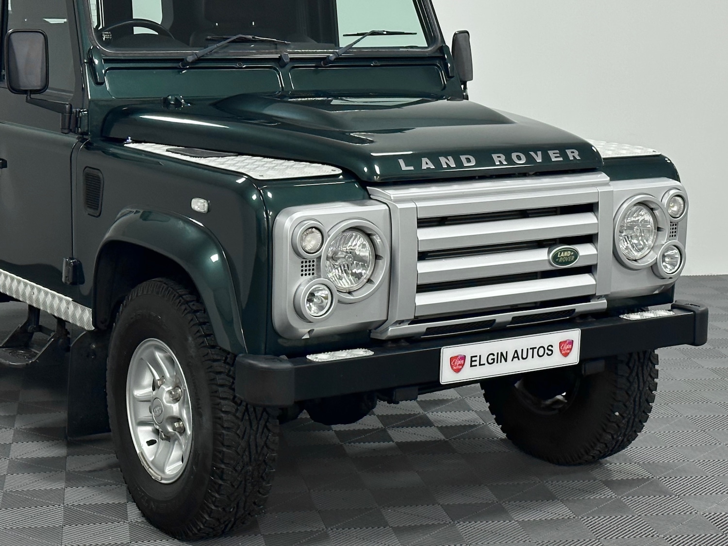 Used Land Rover Defender 90 2011 for sale - 76831742: Photo 27