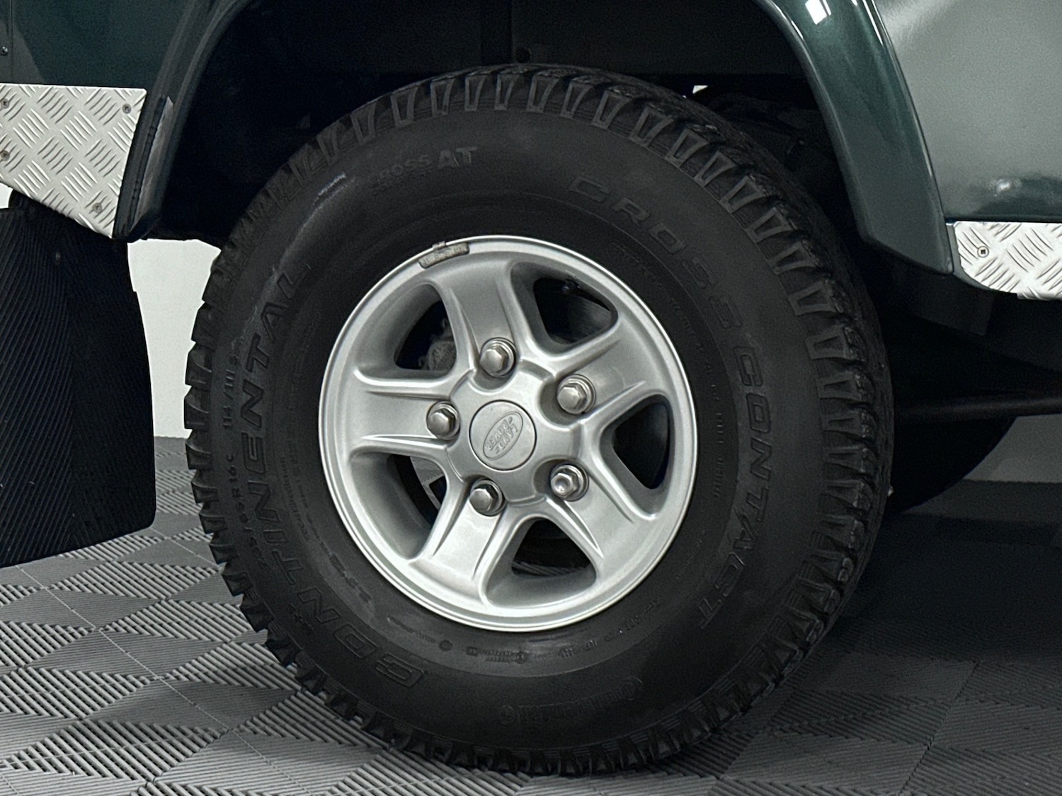 Used Land Rover Defender 90 2011 for sale - 76831742: Photo 29