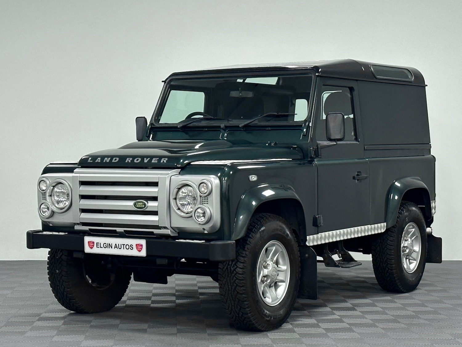 Used Land Rover Defender 90 2011 for sale - 76831742: Photo 3
