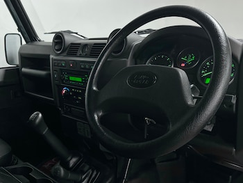 Used Land Rover Defender 90 2011 for sale - 76831742: Photo