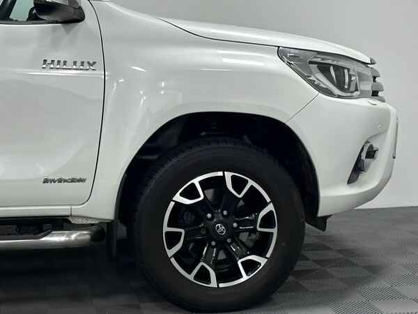 Used Toyota Hilux 2017 for sale - 74961832: Photo 11