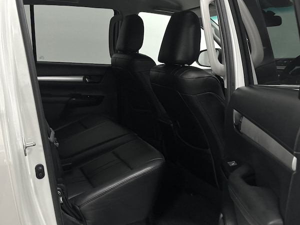 Used Toyota Hilux 2017 for sale - 74961832: Photo 19