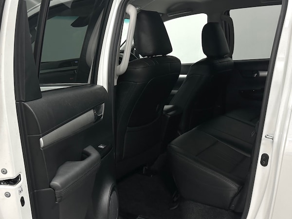 Used Toyota Hilux 2017 for sale - 74961832: Photo 23