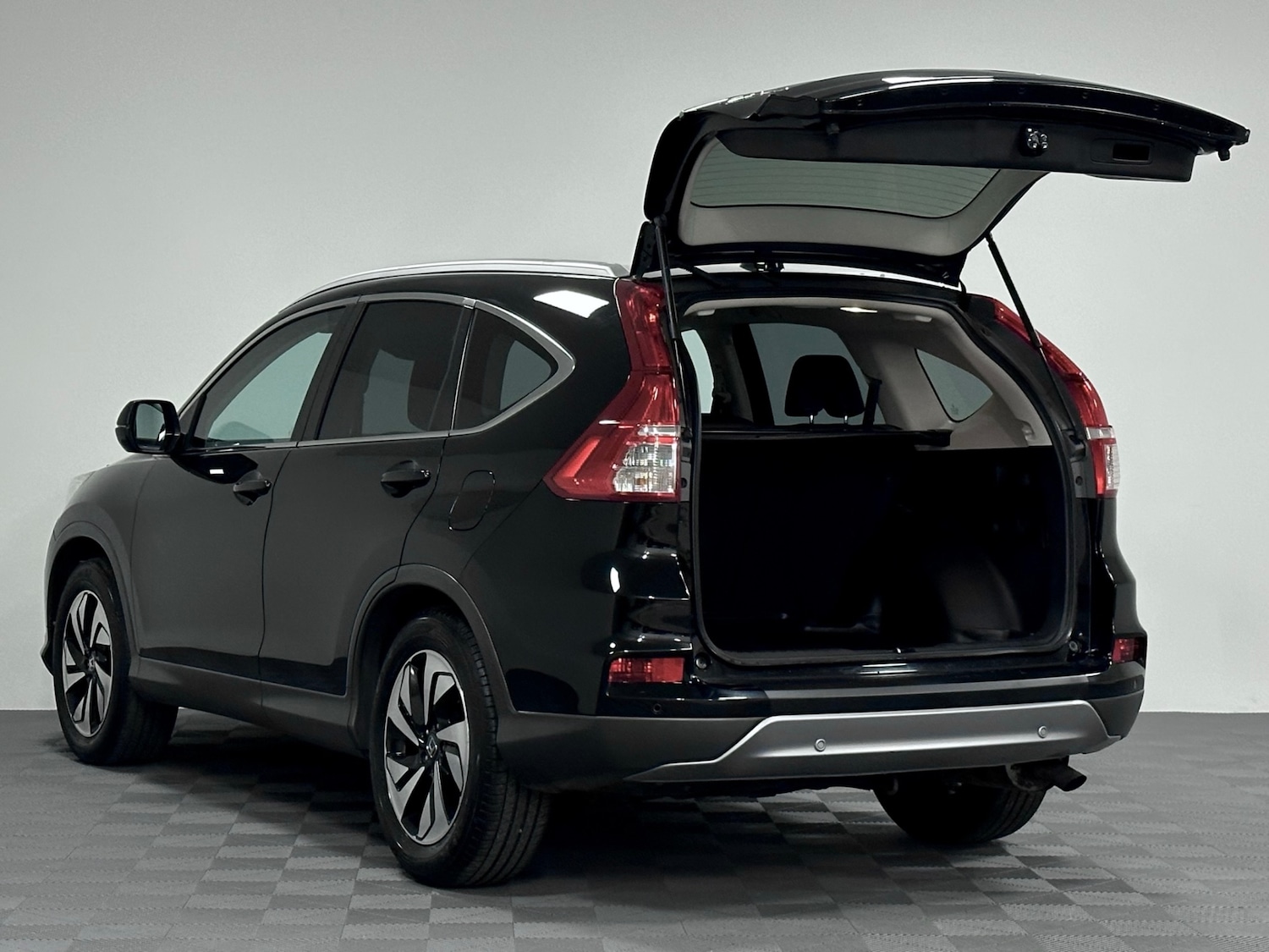 Used Honda CR-V 2017 for sale - 77011967: Photo 14