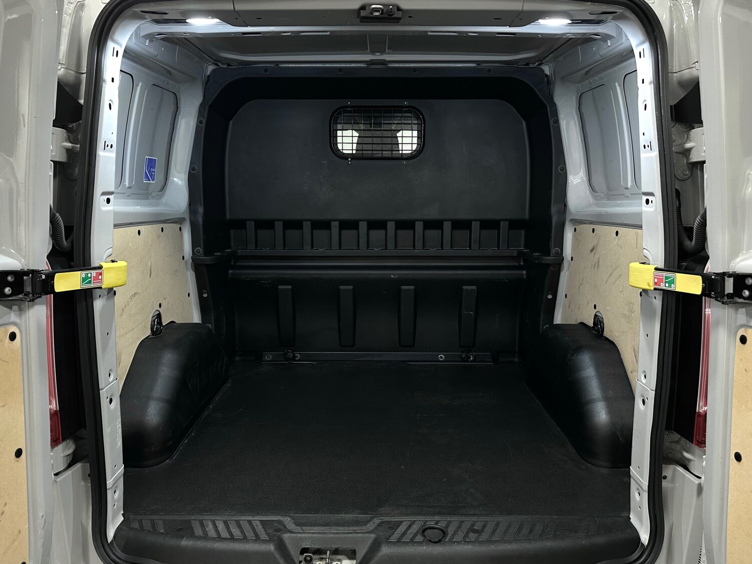 Used Ford Transit Custom 2021 for sale - 77998448: Photo 28