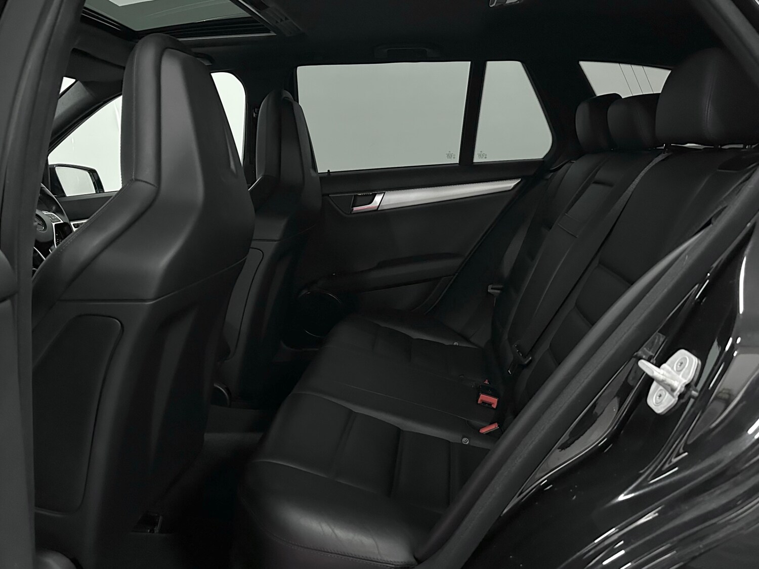 Used Mercedes-Benz C Class 2013 for sale - 77336196: Photo 28