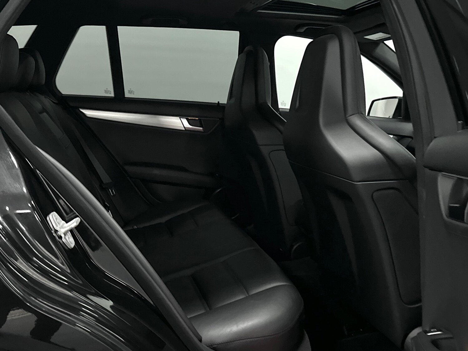 Used Mercedes-Benz C Class 2013 for sale - 77336196: Photo 30