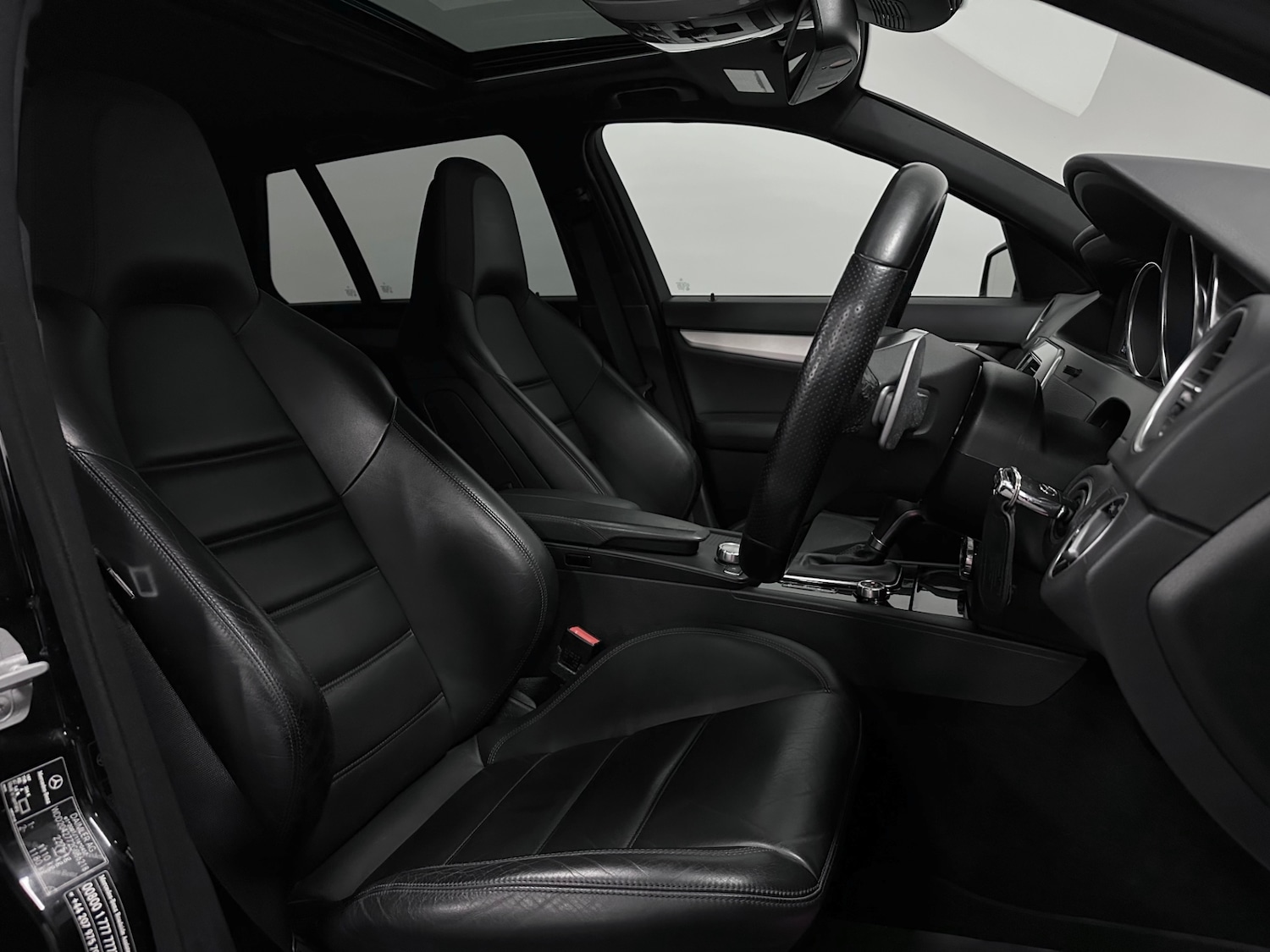 Used Mercedes-Benz C Class 2013 for sale - 77336196: Photo 5