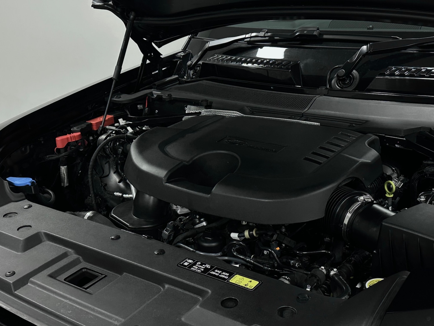 Used Land Rover Defender 90 2025 for sale - 77179698: Photo 30