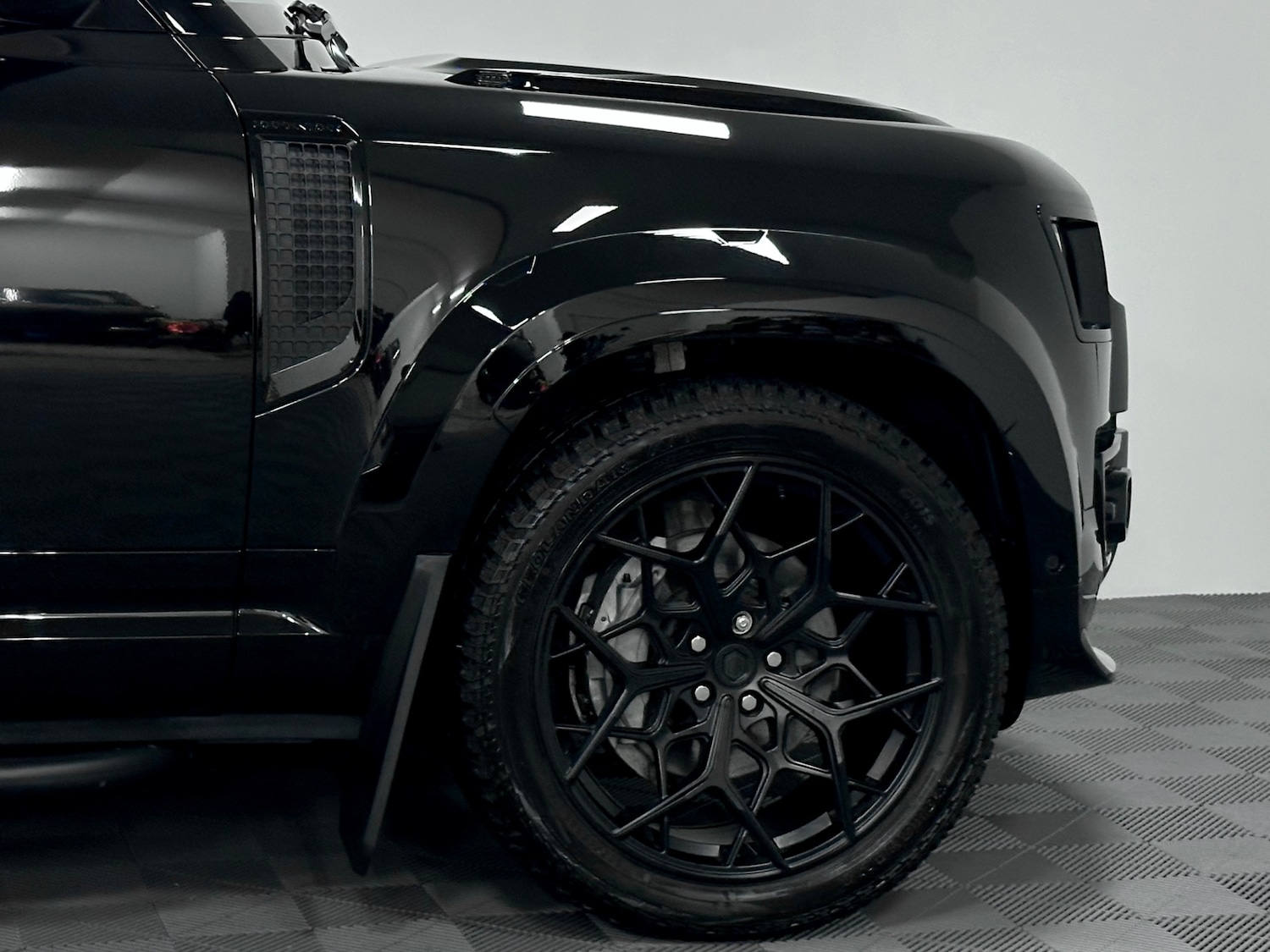 Used Land Rover Defender 90 2025 for sale - 77179698: Photo 36