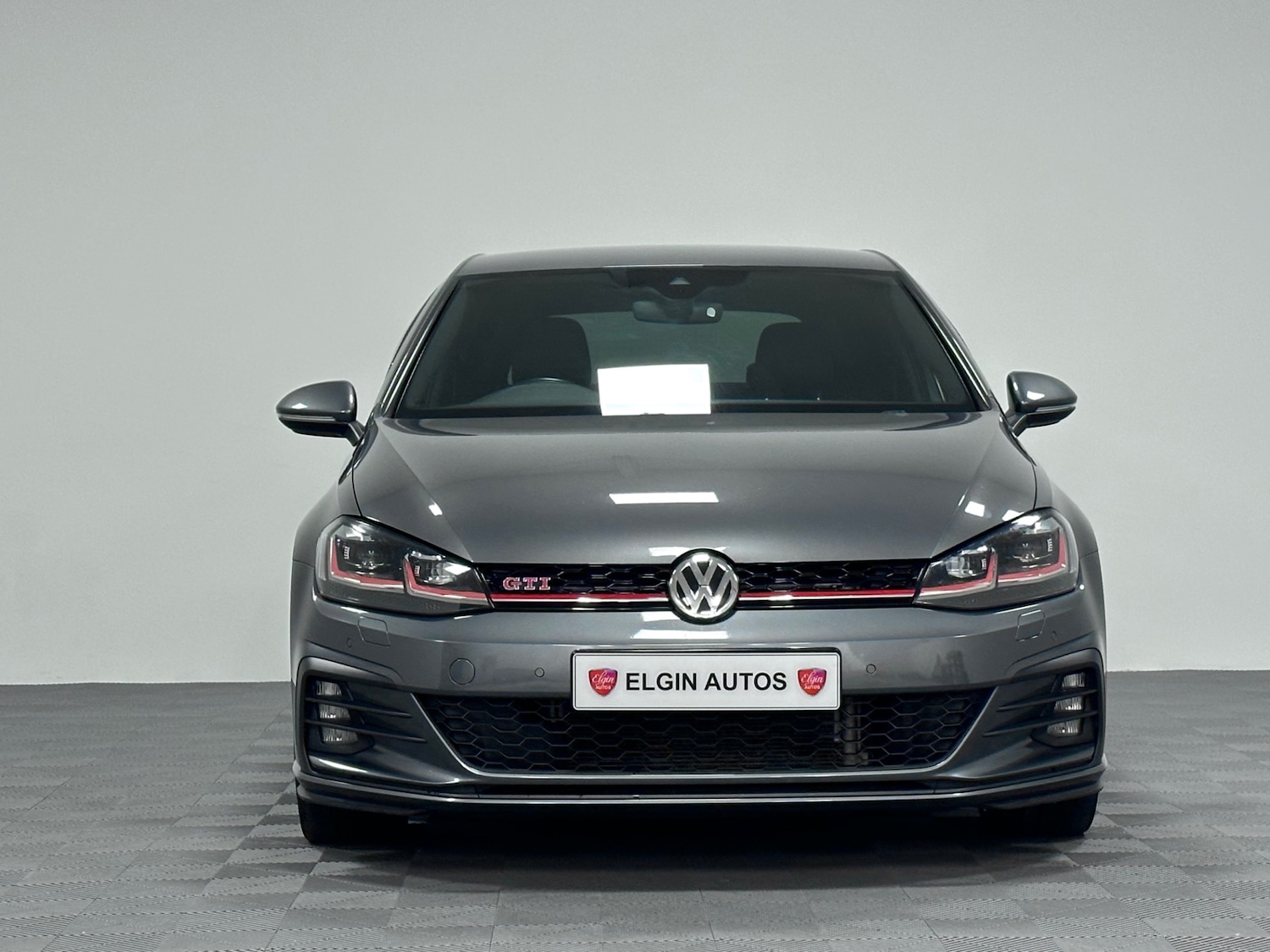 Used Volkswagen Golf 2019 for sale - 76193311: Photo 2