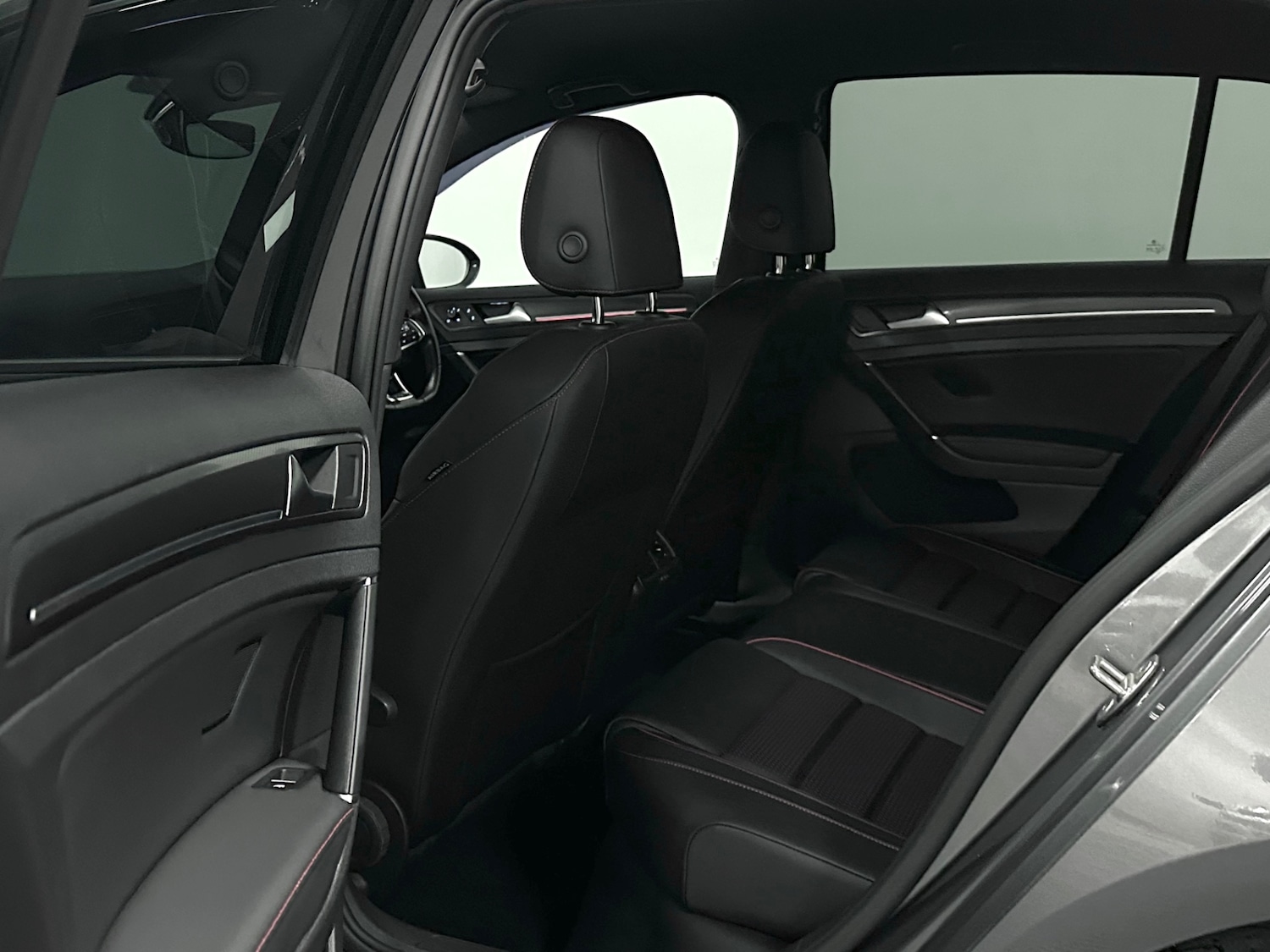 Used Volkswagen Golf 2019 for sale - 76193311: Photo 20