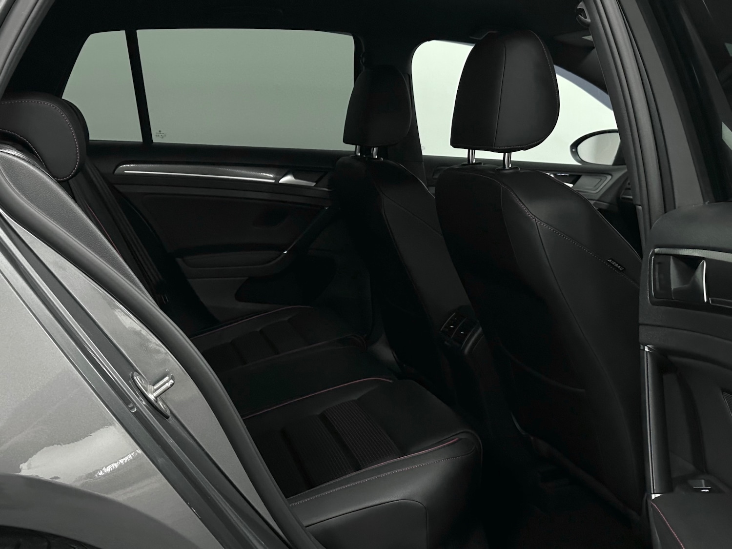 Used Volkswagen Golf 2019 for sale - 76193311: Photo 21