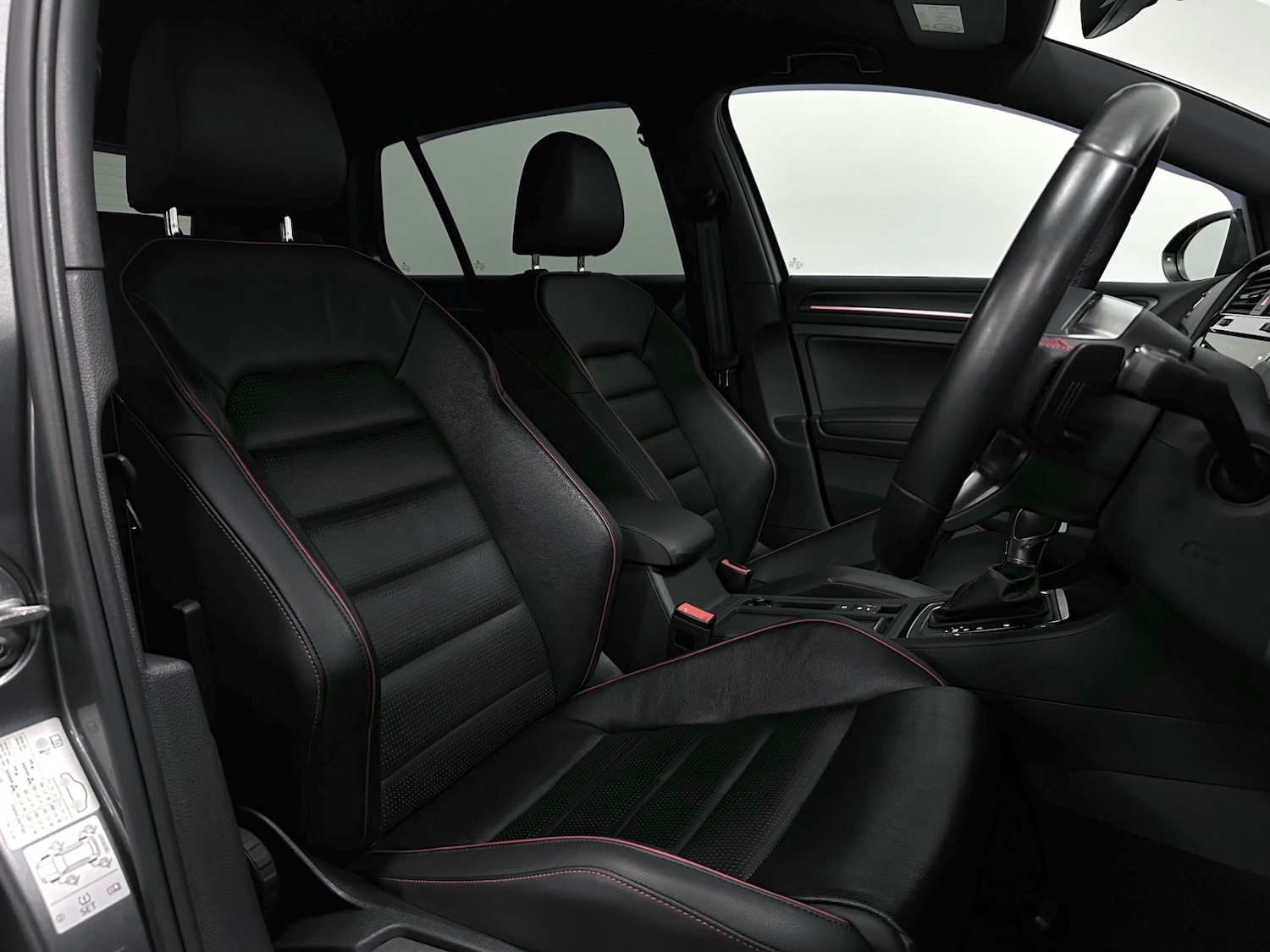 Used Volkswagen Golf 2019 for sale - 76193311: Photo 5