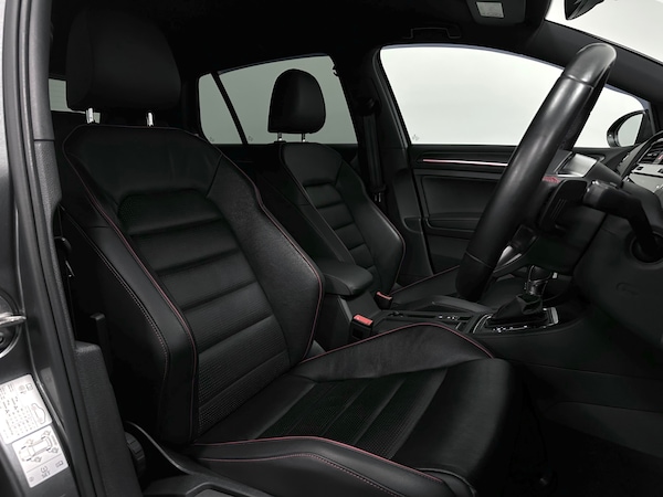 Used Volkswagen Golf 2019 for sale - 76193311: Photo 5