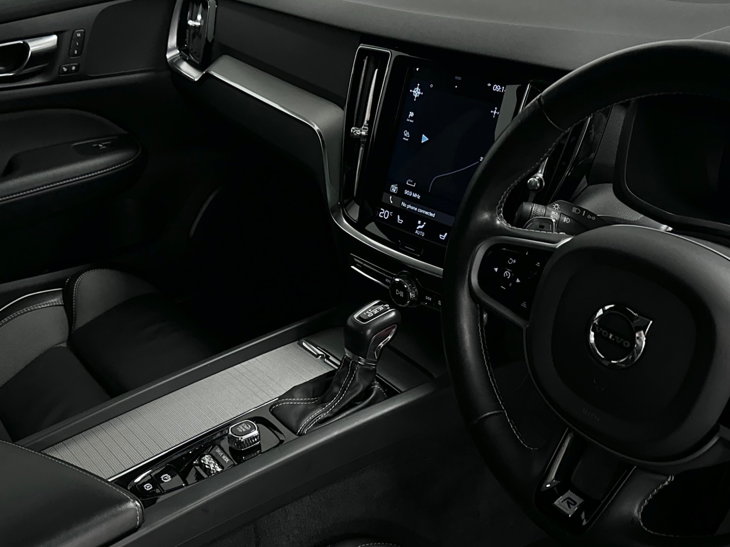 Used Volvo V60 2020 for sale - 77283681: Photo 17