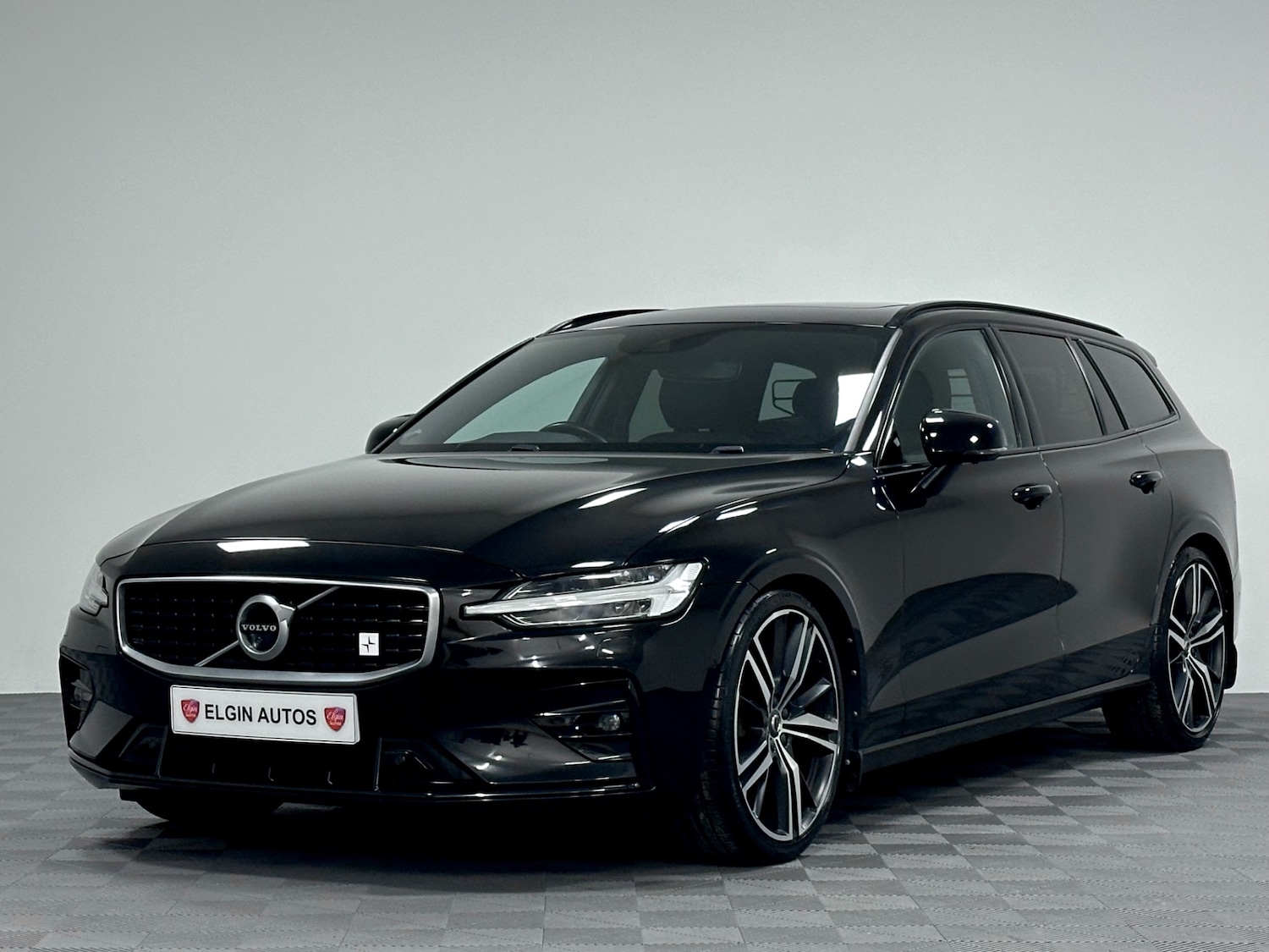 Used Volvo V60 2020 for sale - 77283681: Photo 3